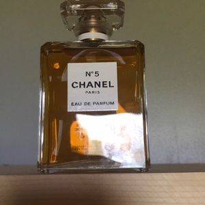 Chanel No 5